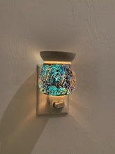 Load image into Gallery viewer, Aroma Crackle Night Light Diffuser